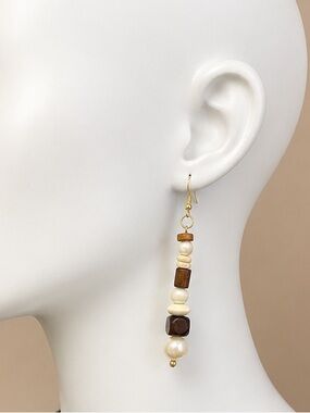 NWT - Handmade - 925 gold plated hook - Beaded Drop Earrings
